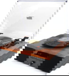 Akai tootepilt