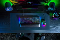 RAZER RZ03-04692100-R3G1 tootepilt