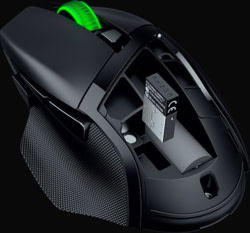 RAZER RZ01-04870100-R3G1 tootepilt