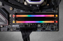 Product image of Corsair CMW16GX4M2A2666C16